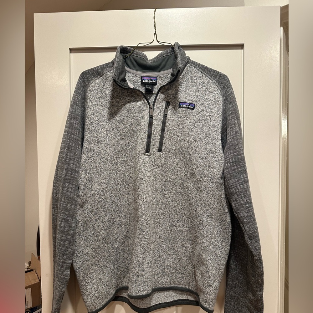 Large Patagonia 1/4 zip pullover